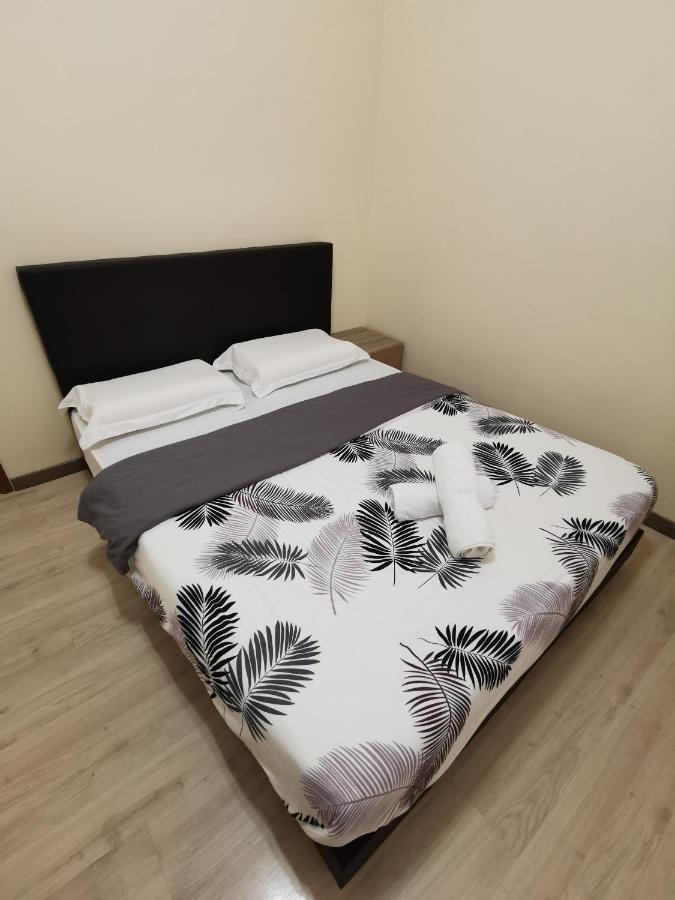 Diy Palm Court Bedroom Куантан Екстериор снимка